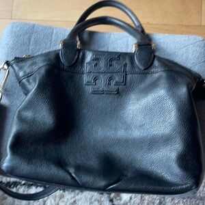 Black pebble leather crossbody Tory Burch